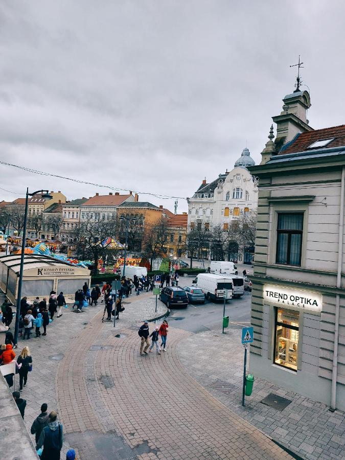 Square 16 Apartman - Absolutely Central Location With Self Check In Szombathely Exterior foto